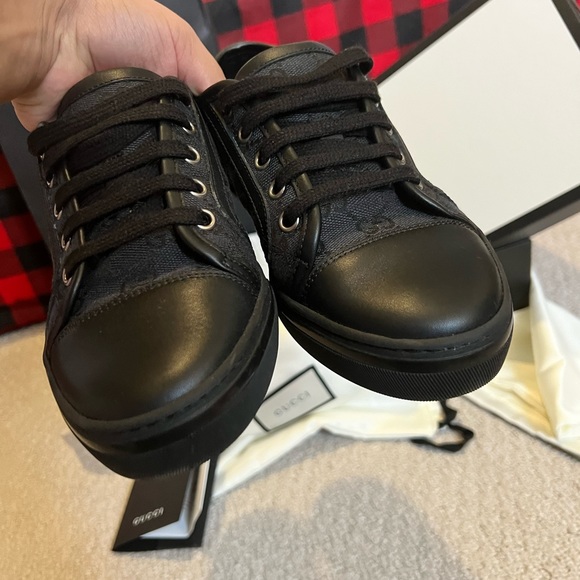 Auth* Gucci sneakers Fits Size6 - Picture 5 of 16